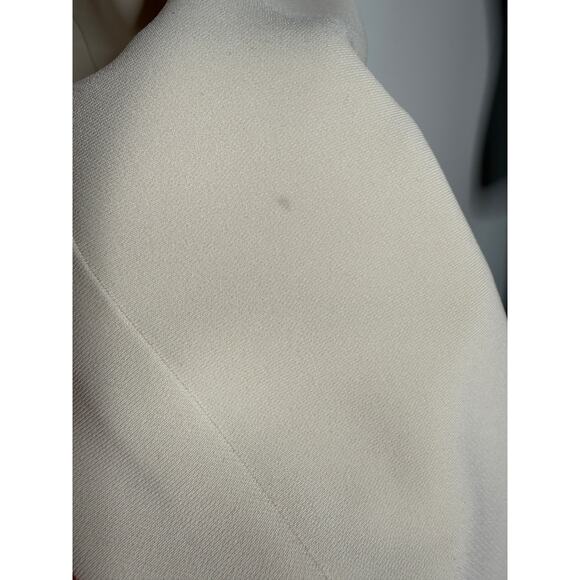 St. John Women’s Beige Tailored Trousers Silk Lined Straight Leg USA Size 14 - Picture 3 of 6